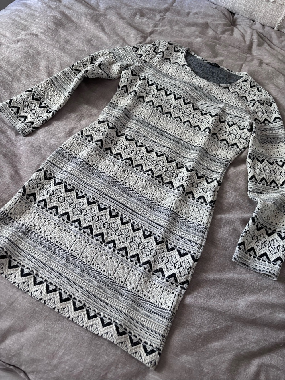 Topshop Black and White Patterned Long Sleeve Dress